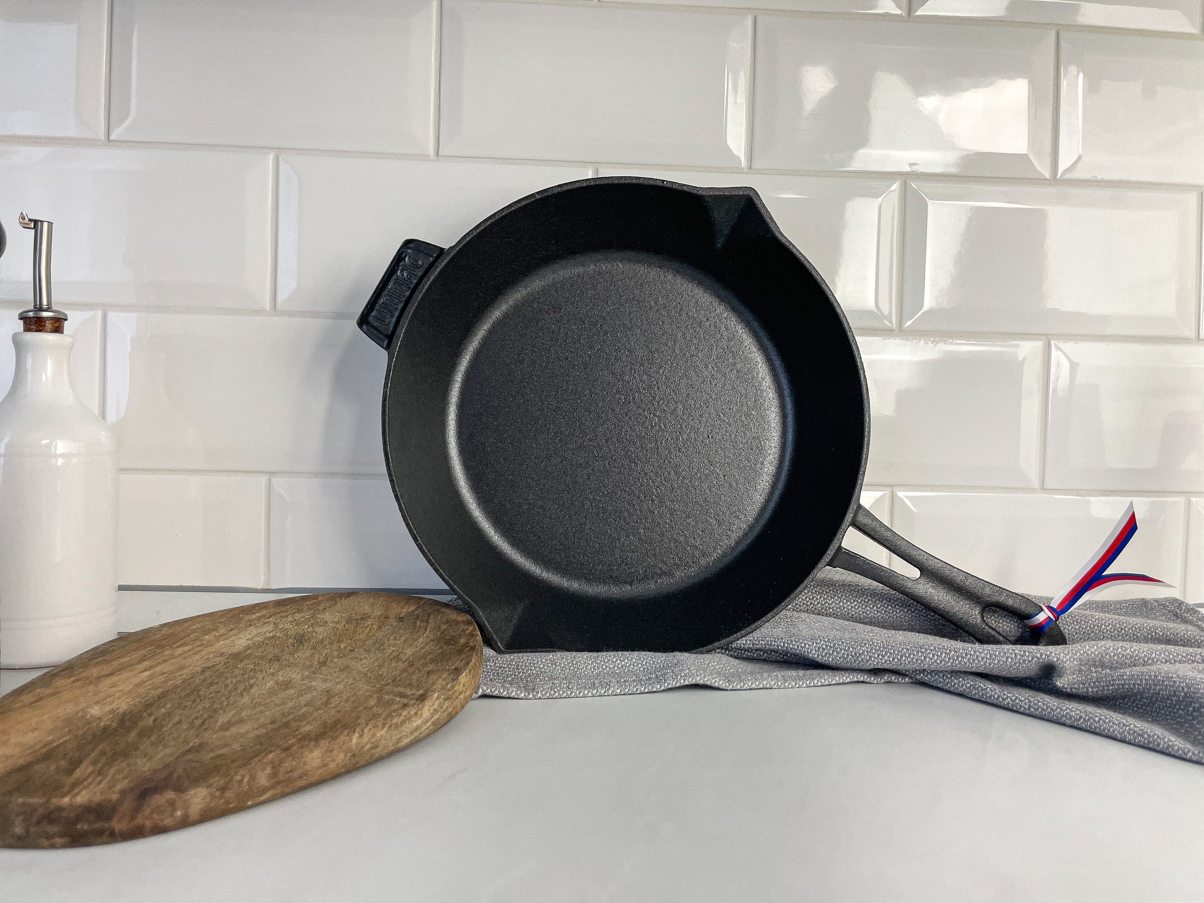 Proč by litinová pánev neměla chybět v žádné kuchyni?