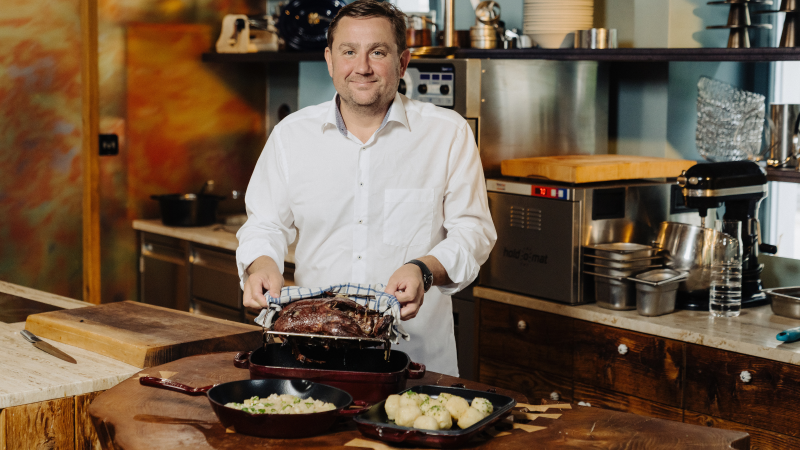 Kachna s bramborovým knedlíkem a kedlubnovým zelím podle Jana Punčocháře