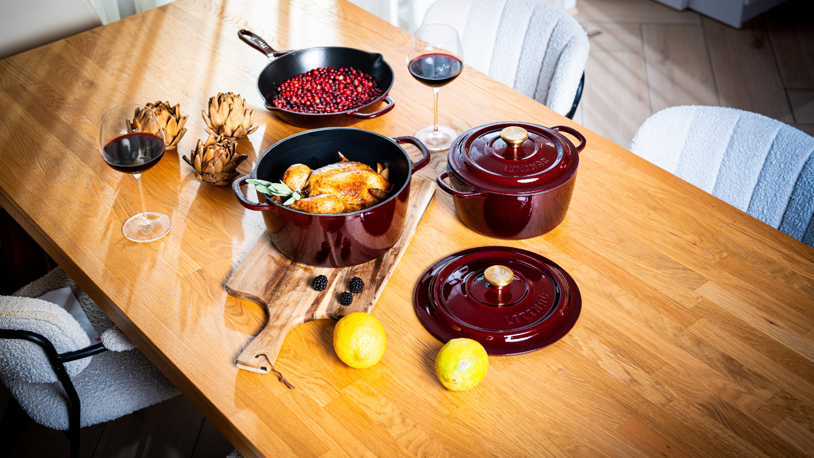 Litináč - smaltovaná litina kvalitní sada nádobí jako dárek pro ženy