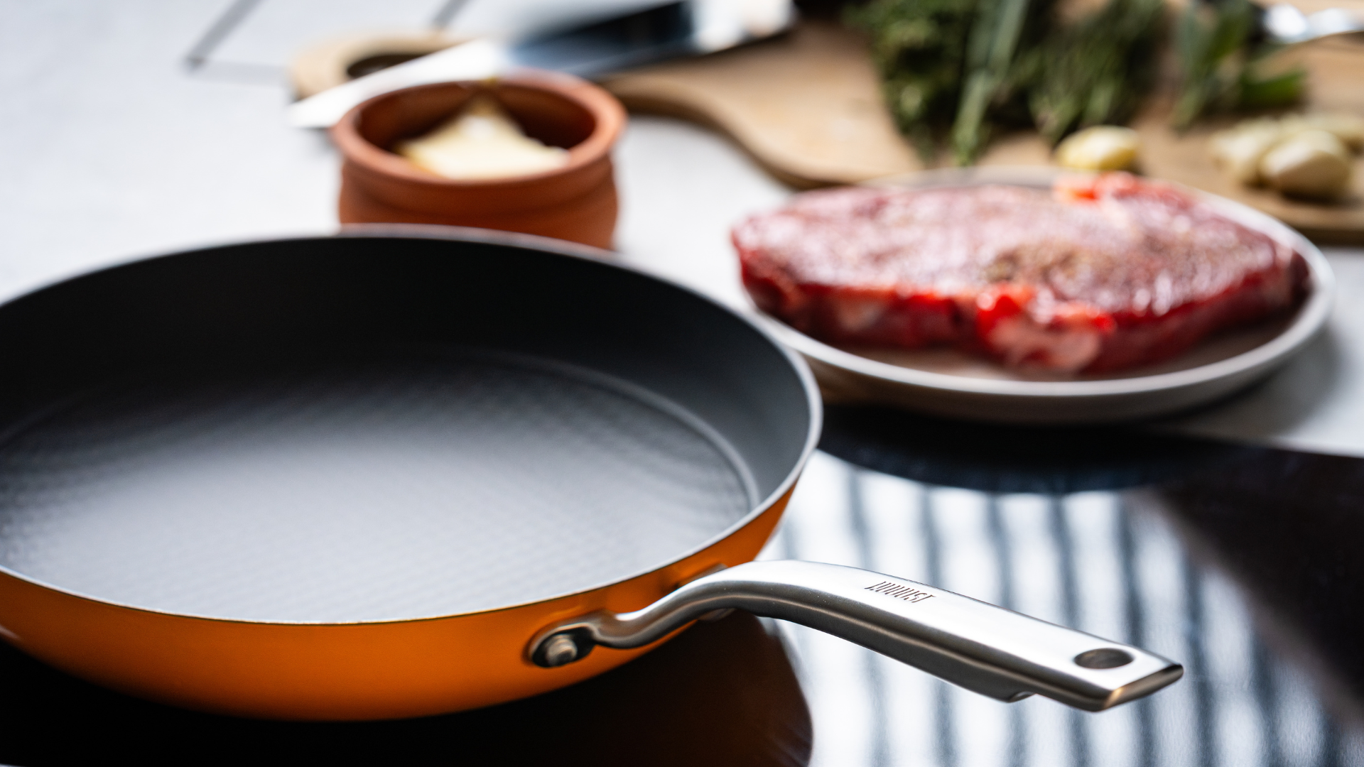 Funguje litinové nádobí na indukci? Ano – a tady je proč.