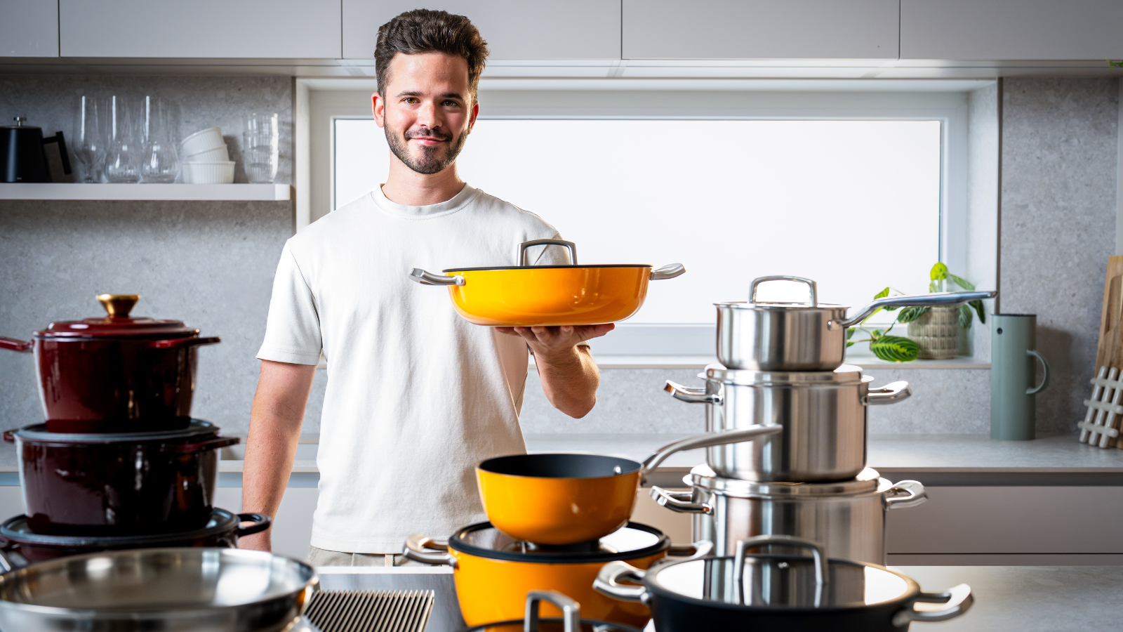 tenkostěnná litina a vícevrstvá nerez jako dárek pro náročné kuchtíky