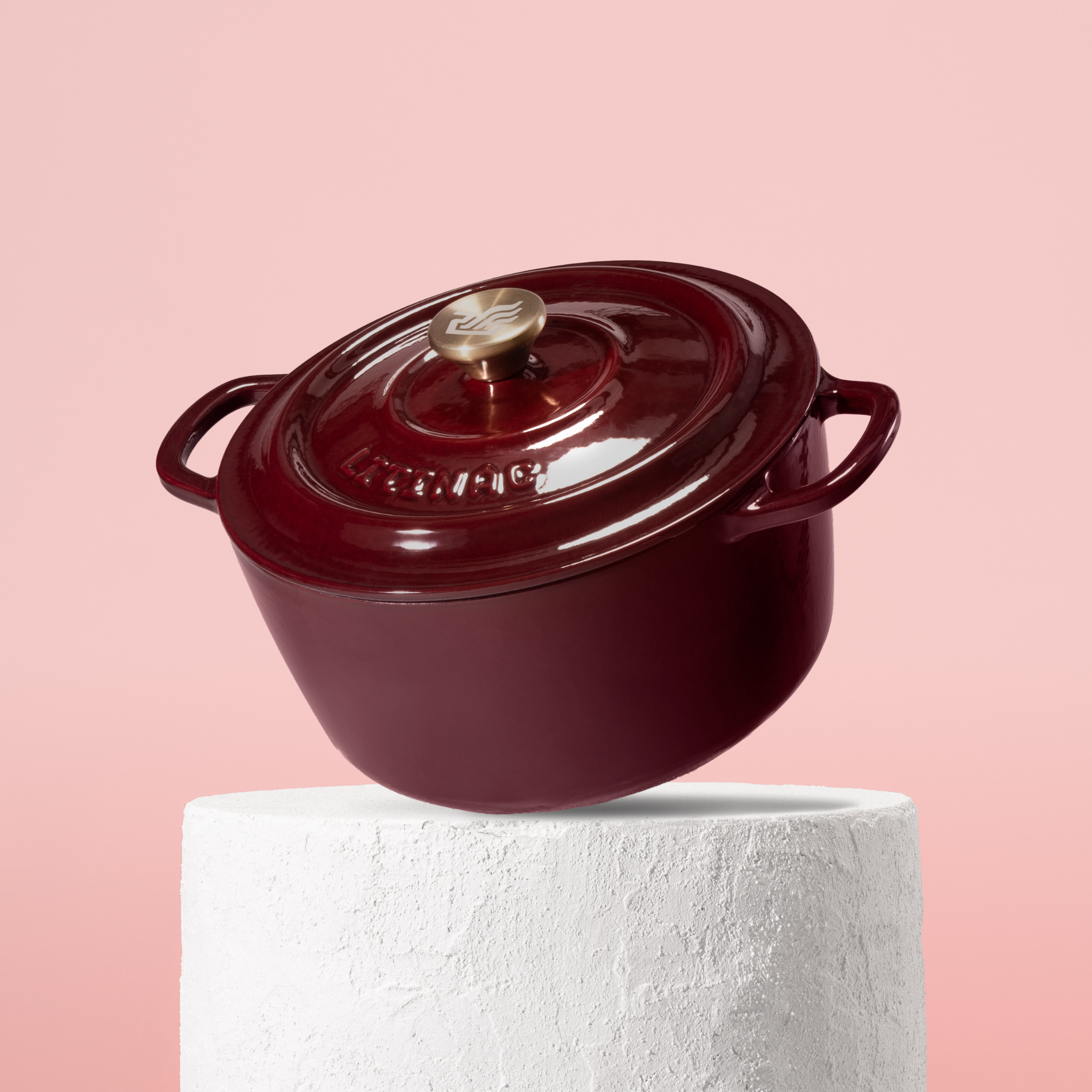 Vysoce kvalitní hrnec z litiny se smaltovaným povrchem, velikost 24 cm. Vhodný pro každodenní vaření, perfektní rozvod tepla. Barva: červená.