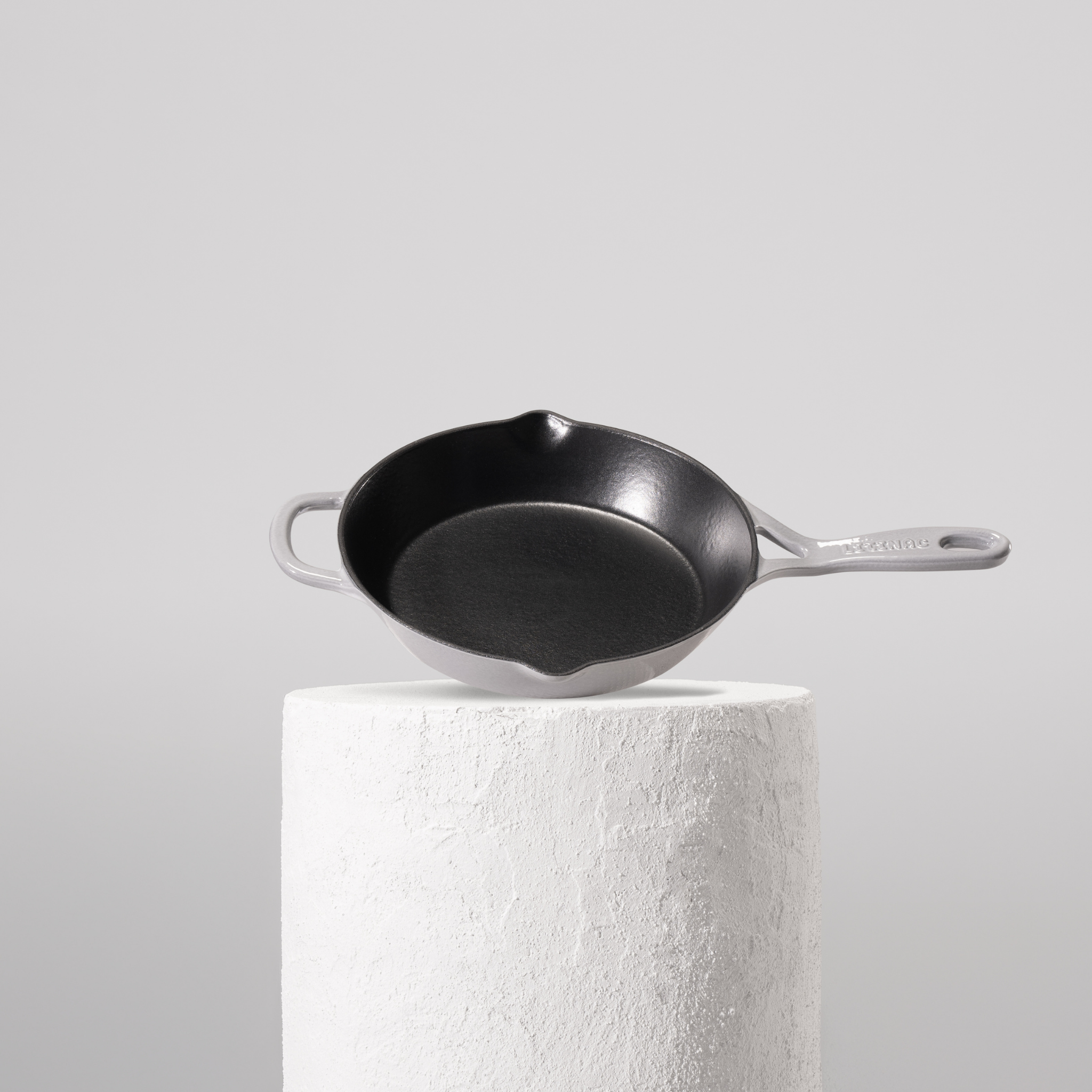 Perlově šedá 24cm