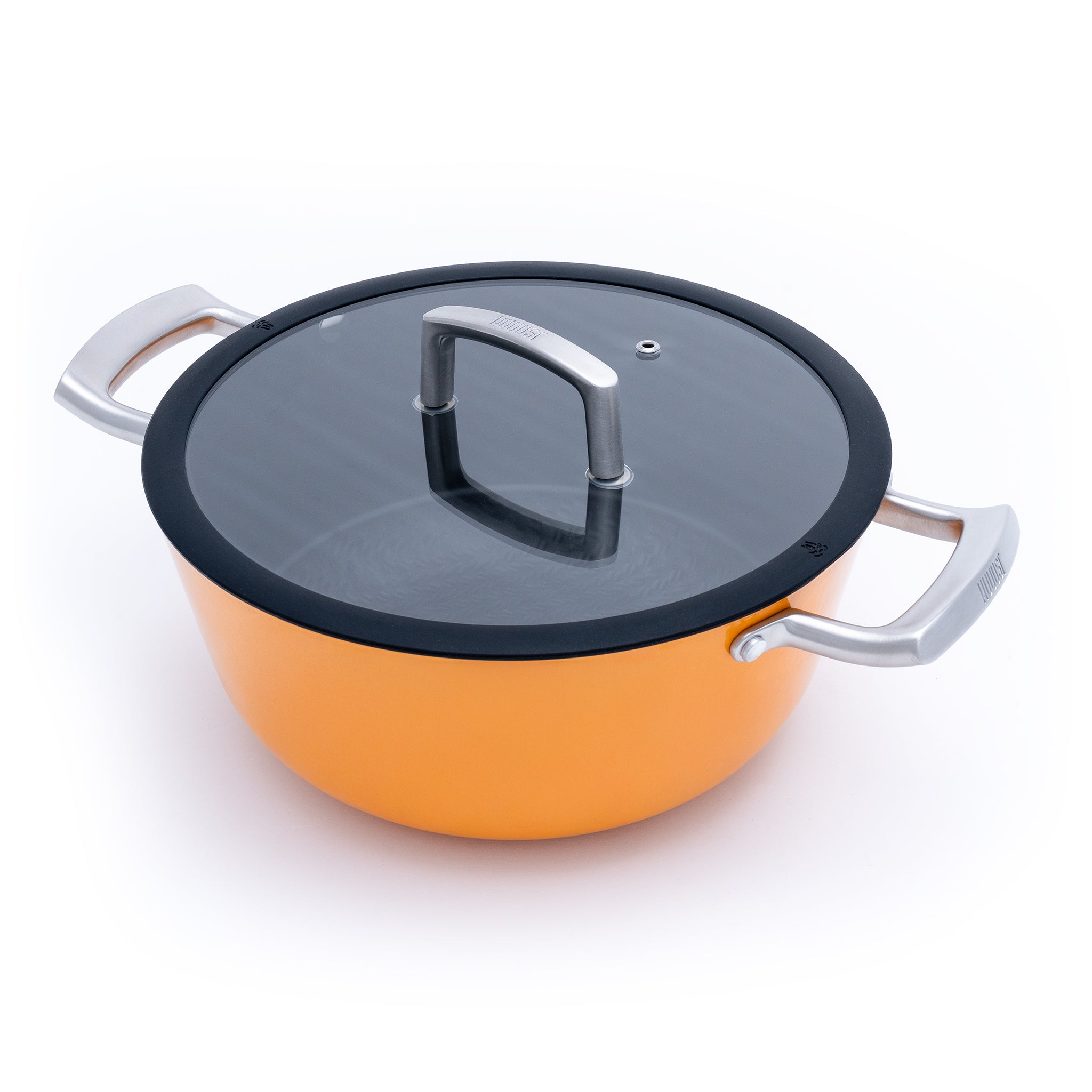 Litinový hrnec o průměru 26 cm z tenkostěnné litiny. Barva: oranžová. Vhodný na polévky, omáčky i pečení.