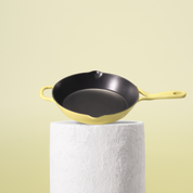 Чугунен тиган с емайлирано покритие