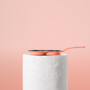 Profesionální pánev na lívance z litiny, 4 pozice, smaltovaná úprava pro snadné čištění. Barva: pastelově oranžová.