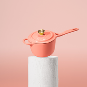 Емайлирана чугунена тенджера