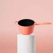 Емайлирана чугунена тенджера