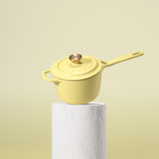 Емайлирана чугунена тенджера