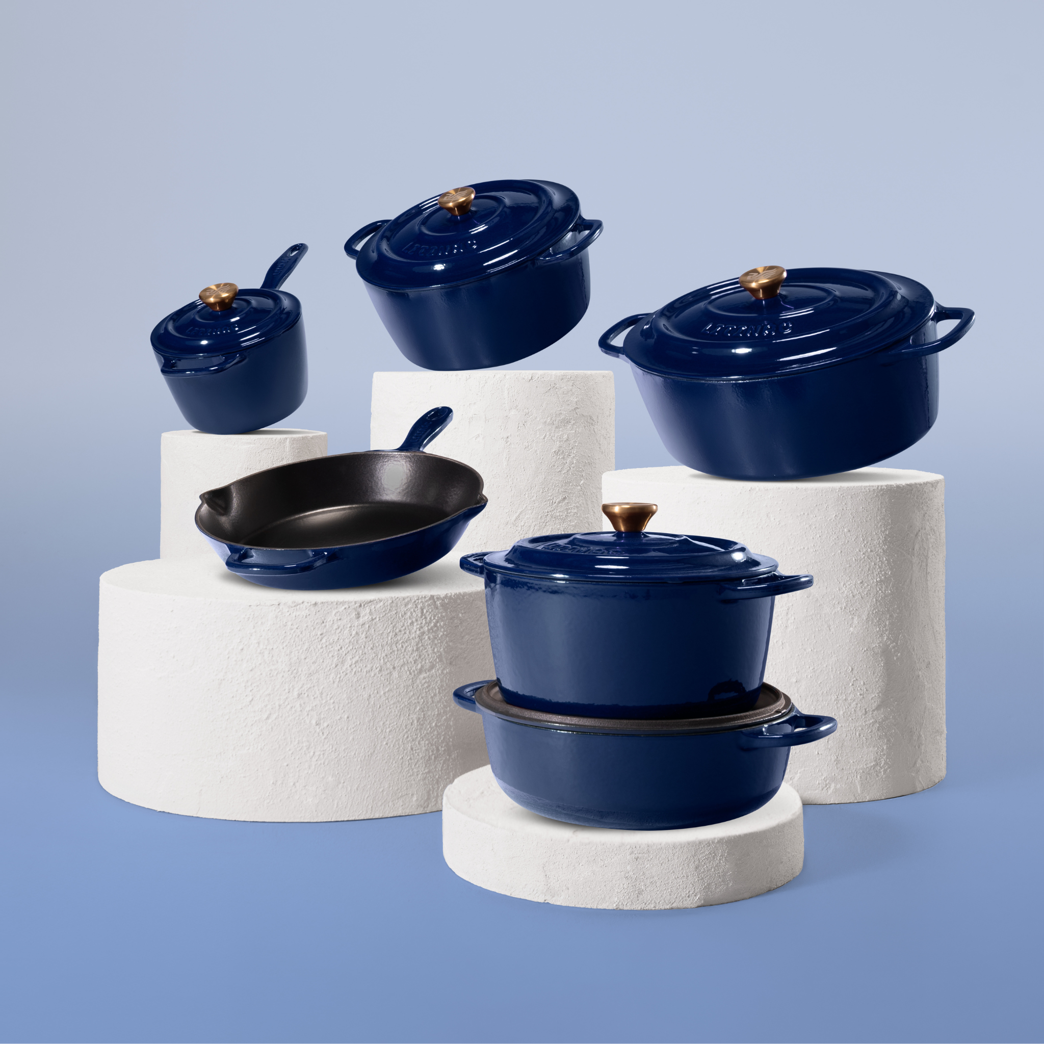 Комплект от 6 чугунени съда