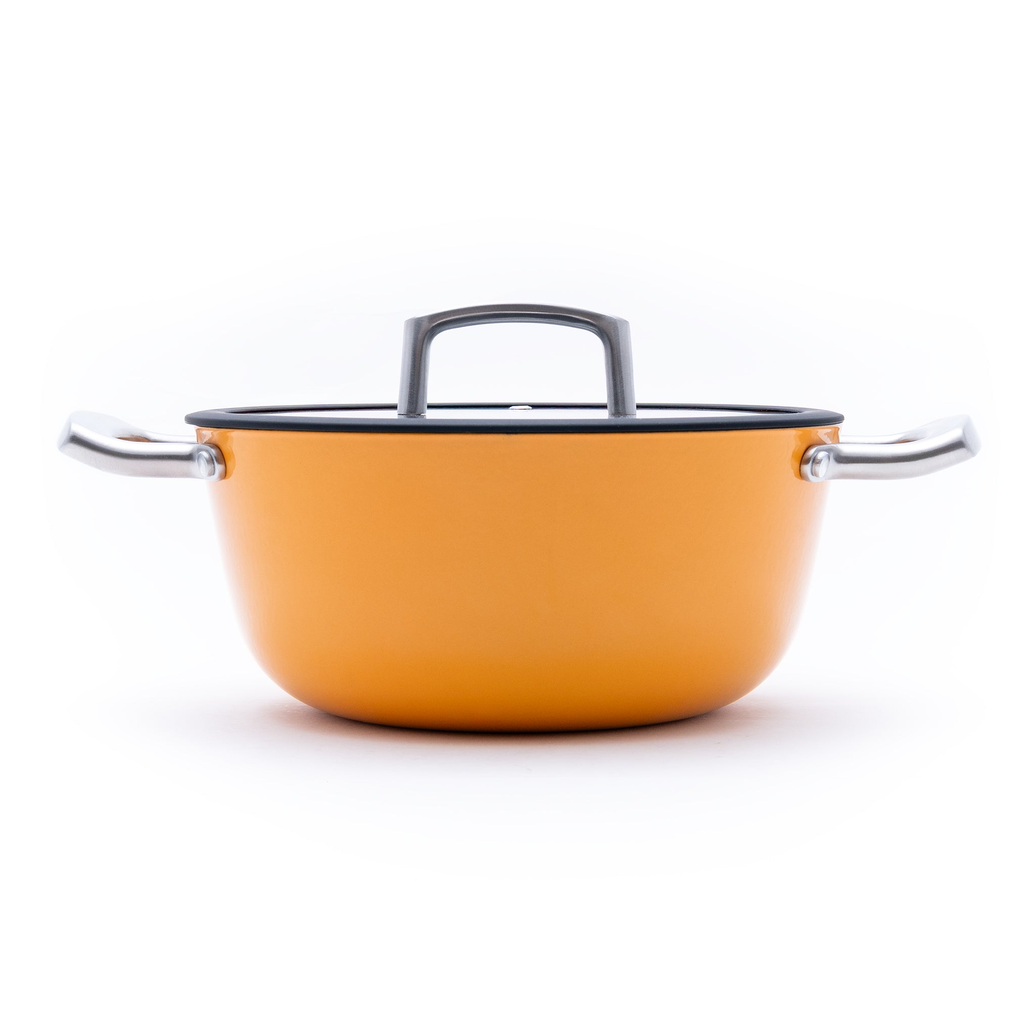 Litinový hrnec o průměru 24 cm z tenkostěnné litiny. Barva: oranžová. Vhodný na polévky, omáčky i pečení.
