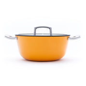 Litinový hrnec o průměru 26 cm z tenkostěnné litiny. Barva: oranžová. Vhodný na polévky, omáčky i pečení.