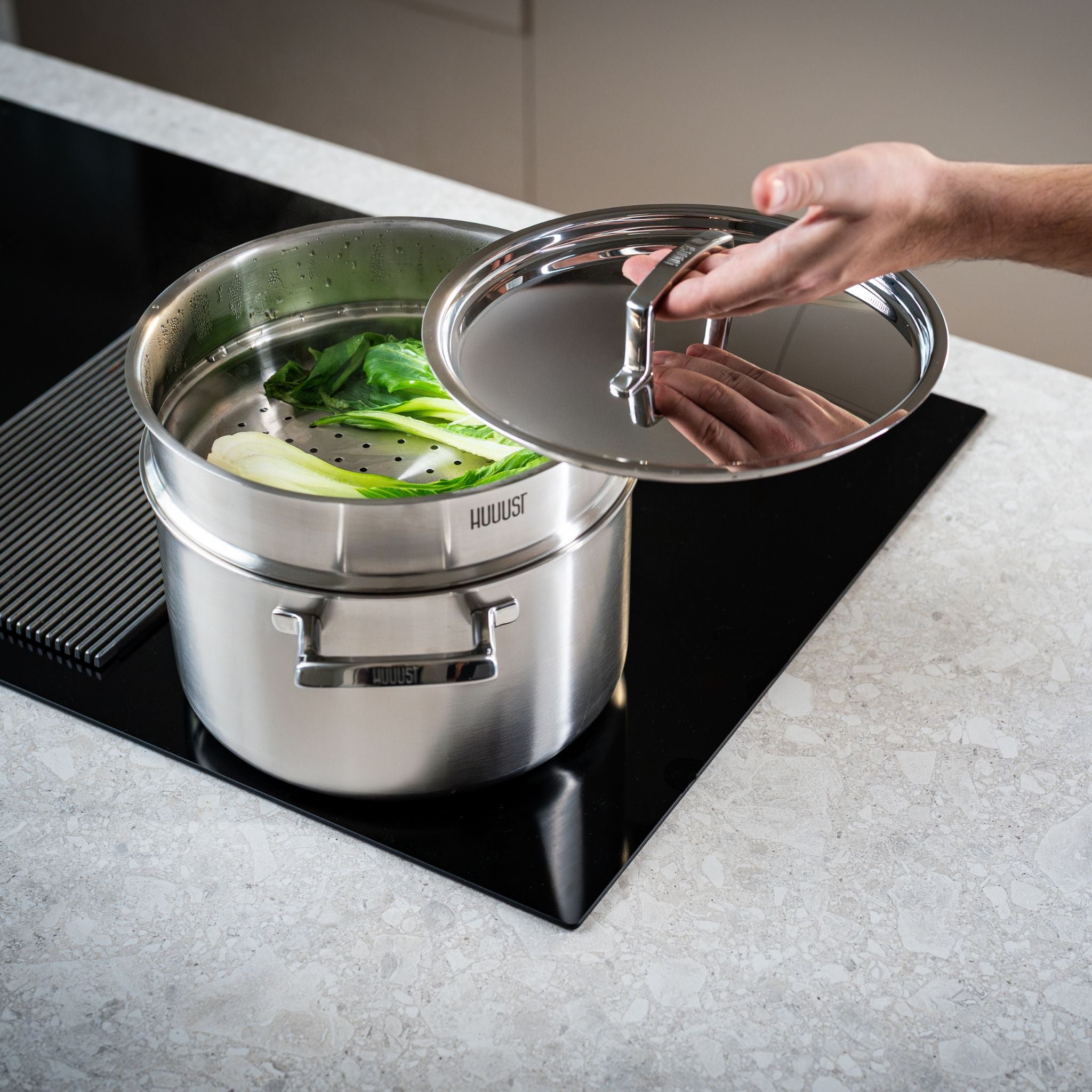 napařovač z vicevrstve nerezove oceli pro precizni vareni